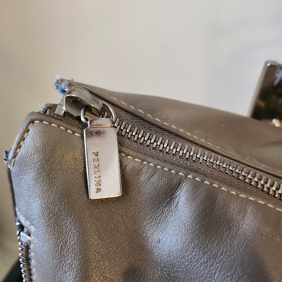 Elegant Perlina Silver Leather Shoulder Bag EUC - Picture 10 of 16